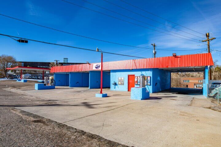 Big Jim's Car Wash On 621 S Main(4)