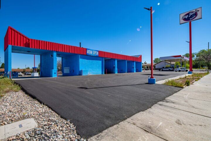Big Jim's Wash On Montebello Rd. 13